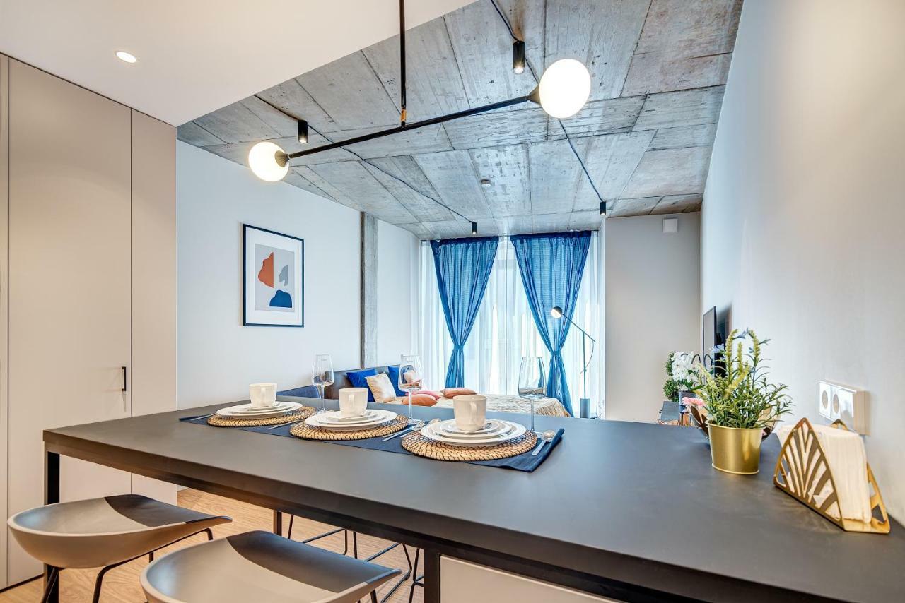 Happy Gold Studio, Self Check-in, Parking In The Underground Garage VNO